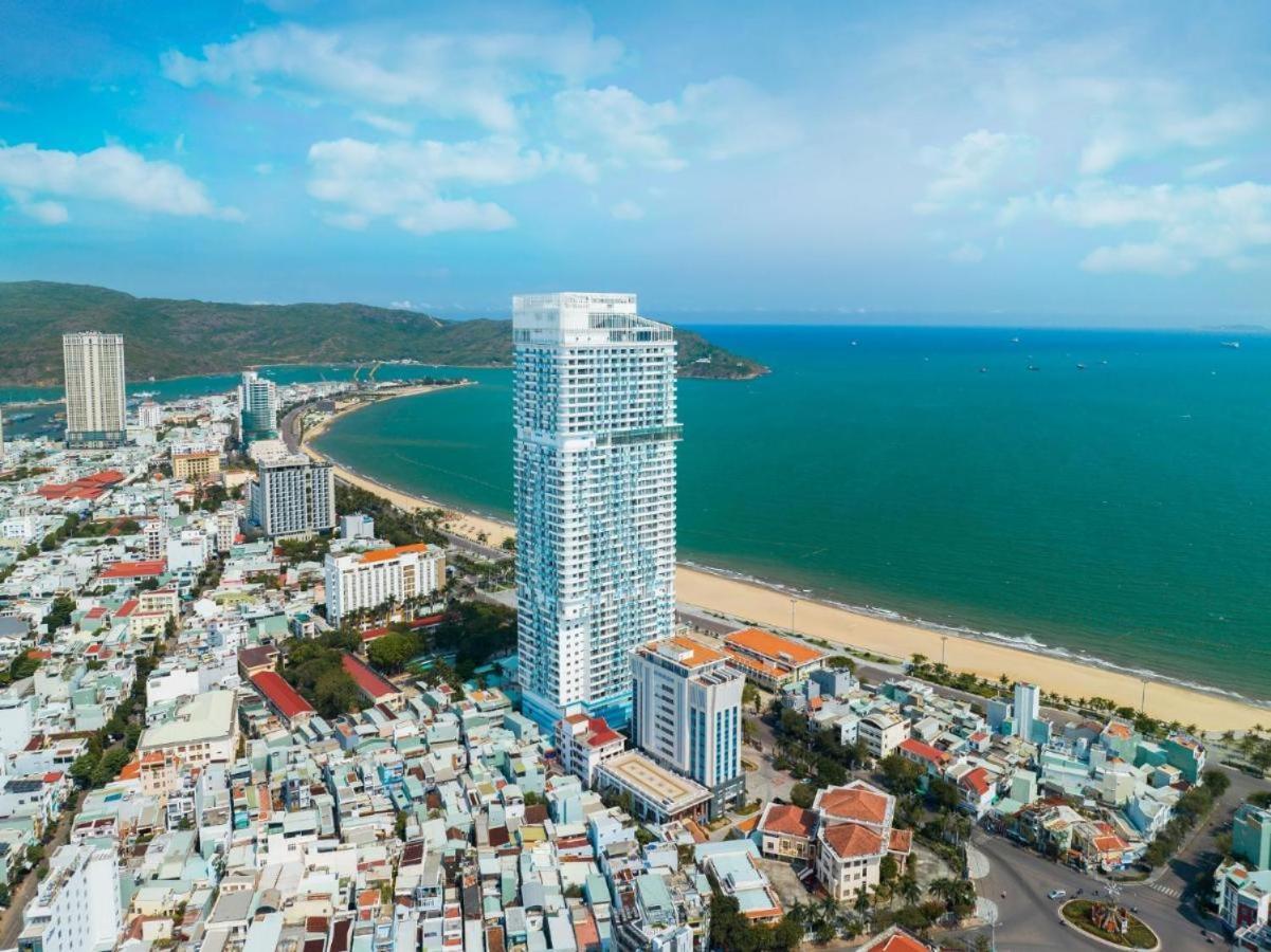 Condotel Tms Hoang Gia View Bien, Toa Nha Cao Nhat 퀴논 외부 사진